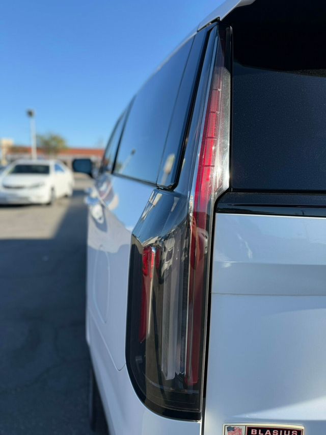2021 Cadillac Escalade 4WD 4dr Sport - 23048809 - 30