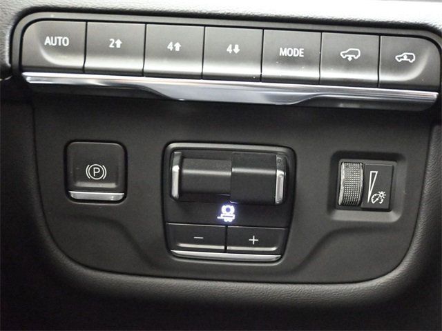 2021 Cadillac Escalade 4WD 4dr Sport - 22960449 - 28