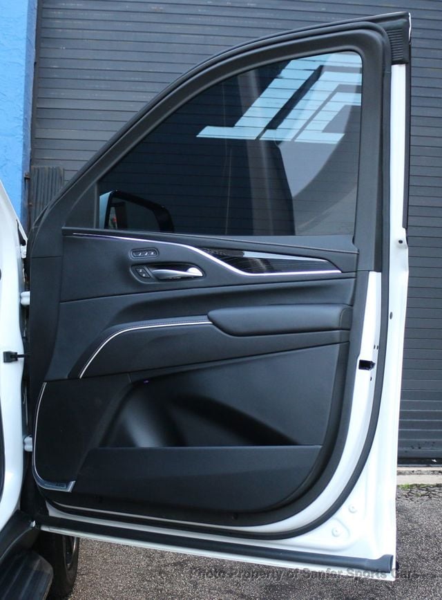 2021 Cadillac Escalade 4WD 4dr Sport - 22985921 - 19