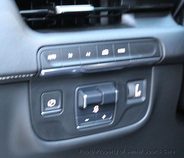 2021 Cadillac Escalade 4WD 4dr Sport - 22985921 - 37