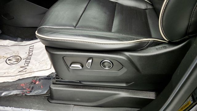 2021 Cadillac Escalade 4WD 4dr Sport with Rear Seat Entertainment System - 22957050 - 11