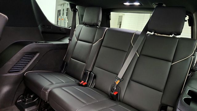 2021 Cadillac Escalade 4WD 4dr Sport with Rear Seat Entertainment System - 22957050 - 21