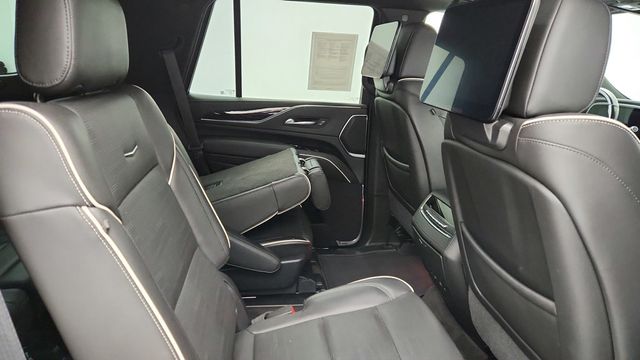 2021 Cadillac Escalade 4WD 4dr Sport with Rear Seat Entertainment System - 22957050 - 24