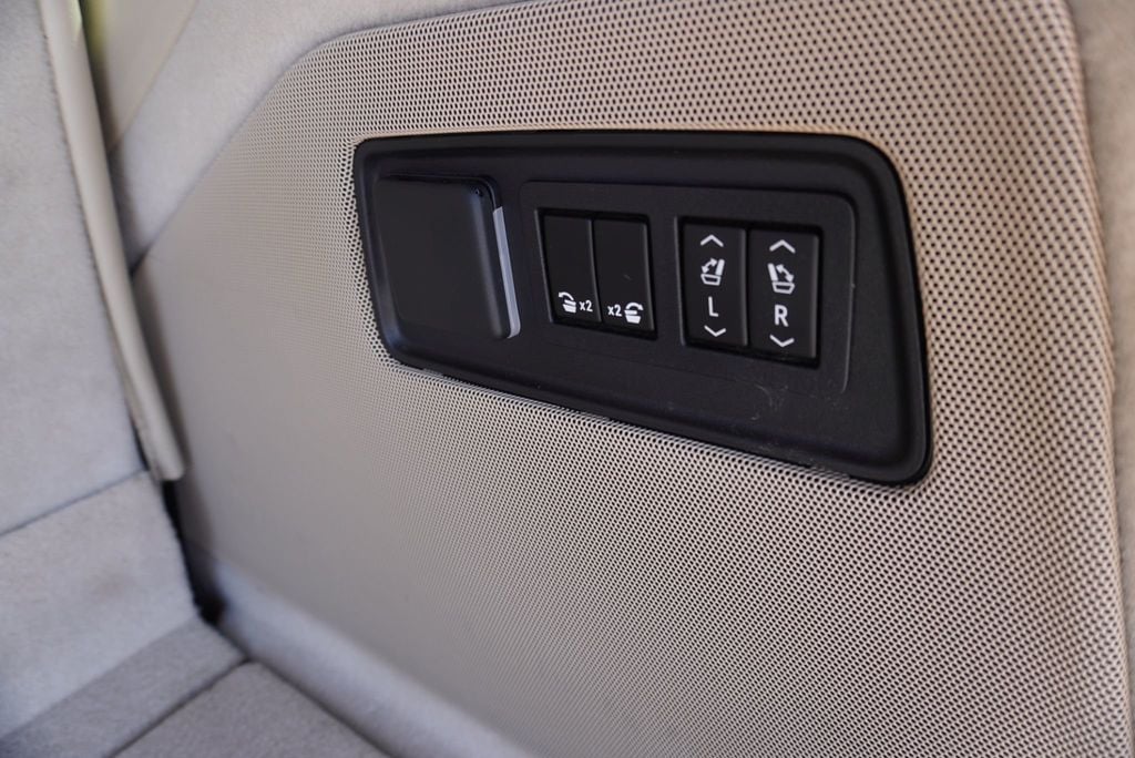 2021 Cadillac Escalade PREMIUM LUXURY - 23067682 - 19