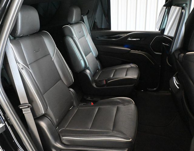 2021 Cadillac Escalade Sport - 23060460 - 22