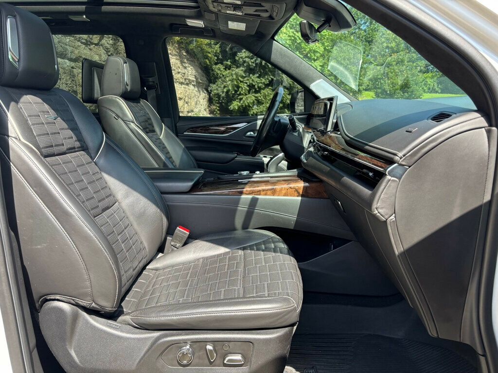 2021 Cadillac Escalade ESV Sport Platinum photo 6