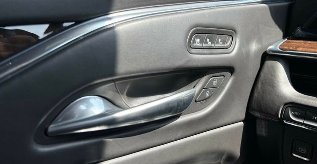 2021 Cadillac Escalade ESV 2021 Cadillac Escalade ESV - 22883018 - 33