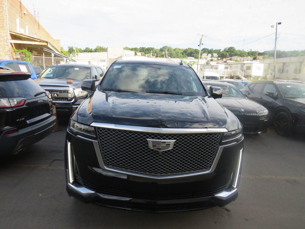 Cadillac Escalade ESV photo 2