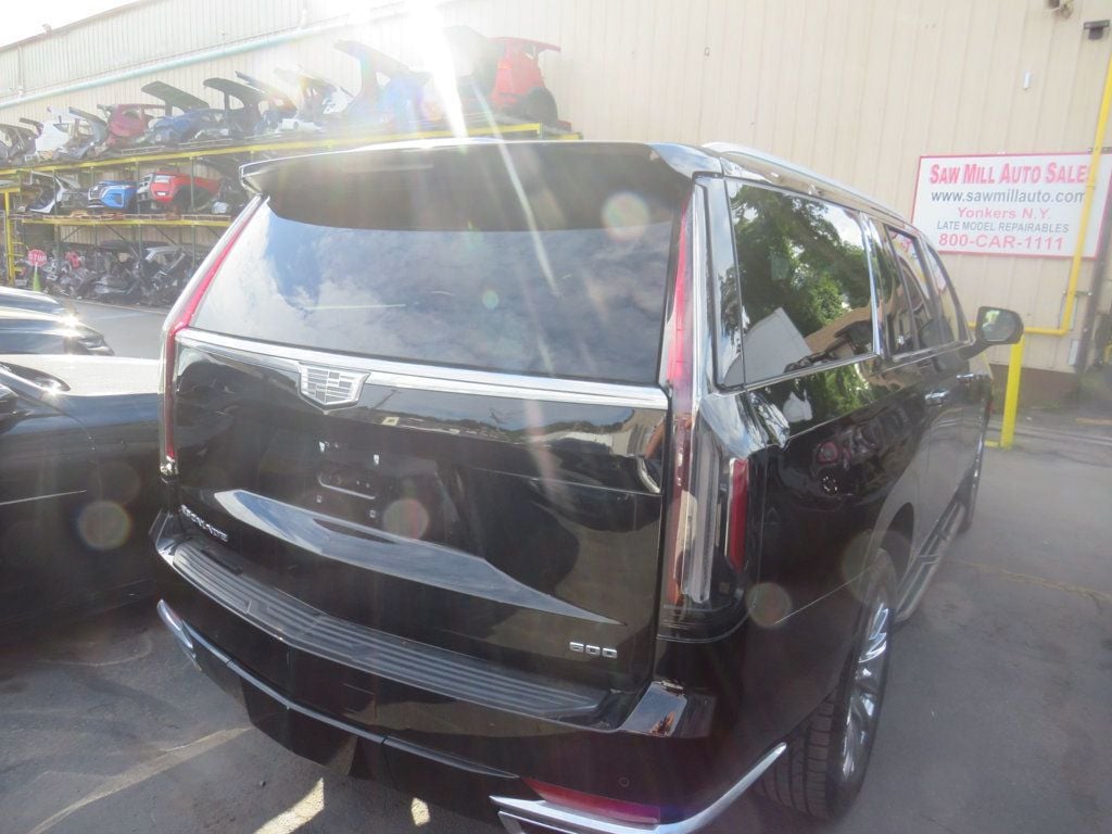 Cadillac Escalade ESV photo 4