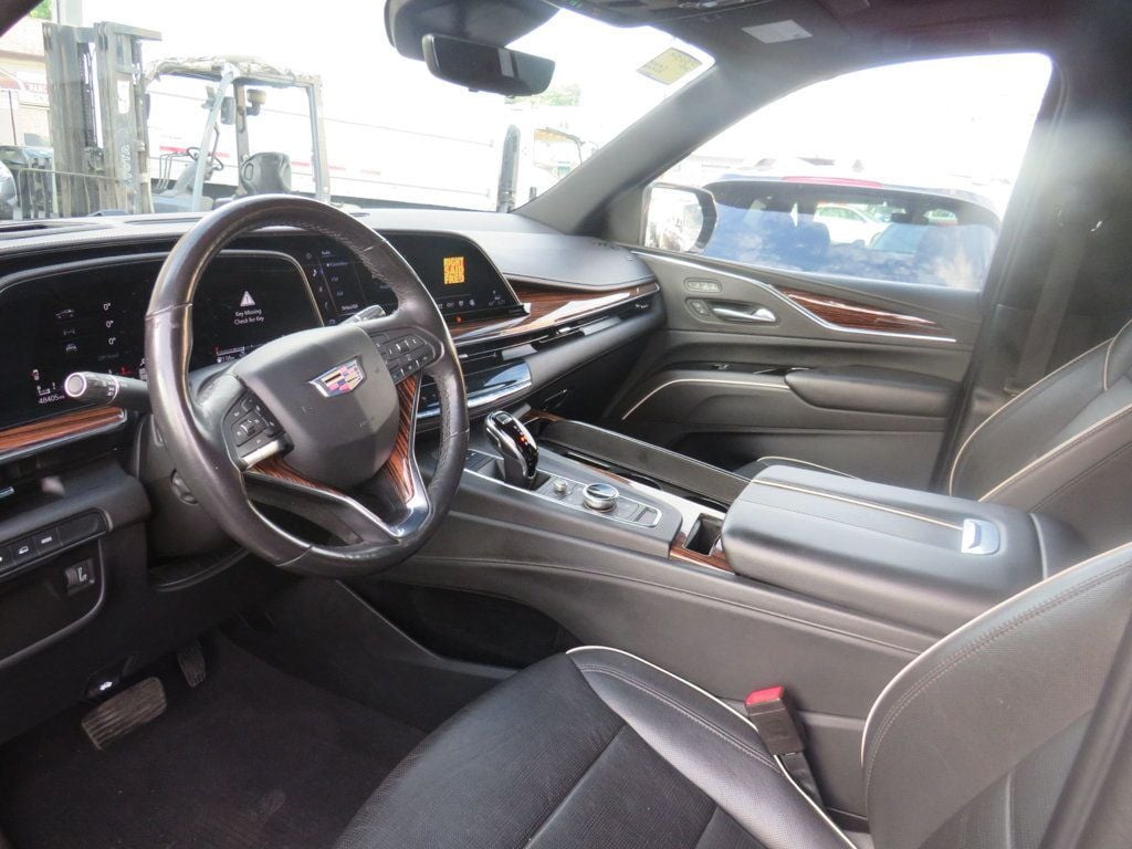Cadillac Escalade ESV photo 7