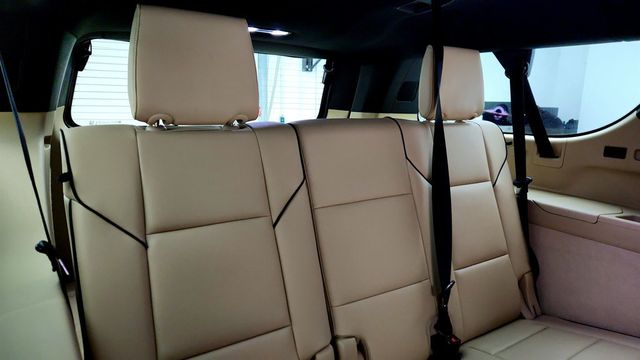 2021 Cadillac Escalade ESV 4WD 4dr Premium Luxury w/ 22'' Wheels & Big, Curved OLED Display - 22994954 - 24