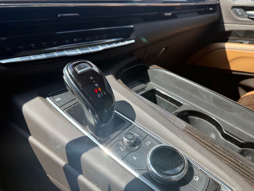 2021 Cadillac Escalade ESV 4WD 4dr Sport - 23007235 - 11