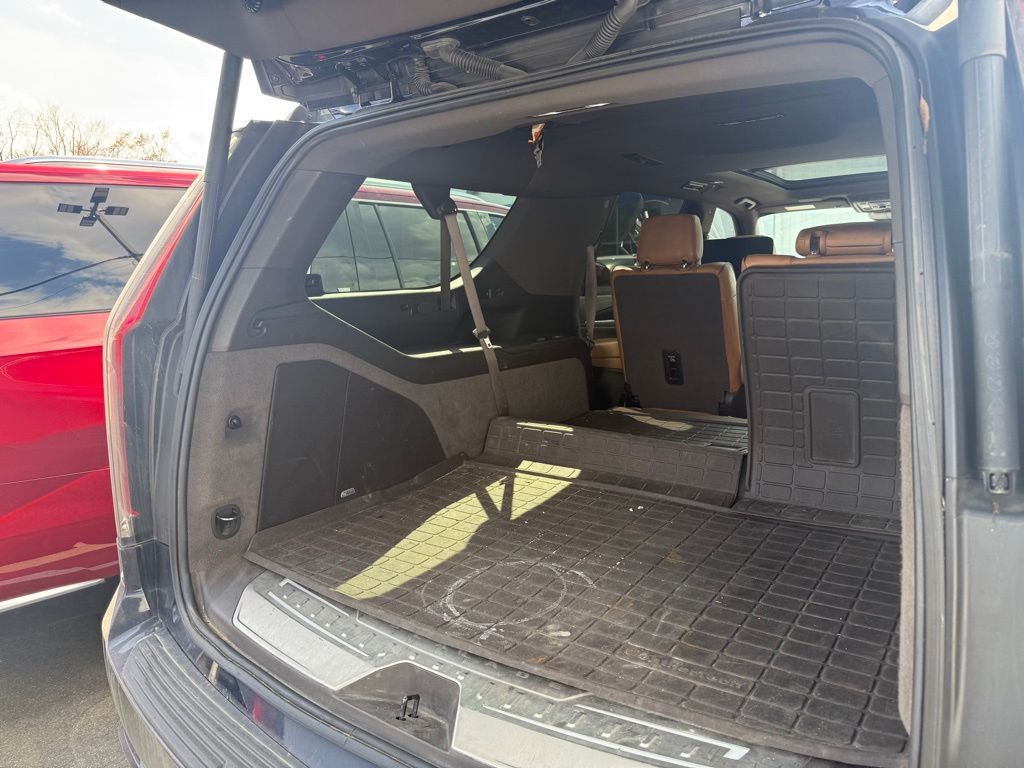 2021 Cadillac Escalade ESV 4WD 4dr Sport - 23007235 - 17