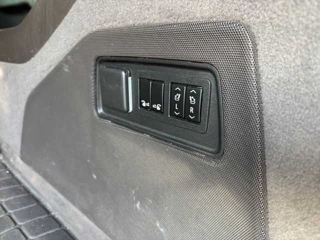 2021 Cadillac Escalade ESV 4WD 4dr Sport - 23007235 - 18