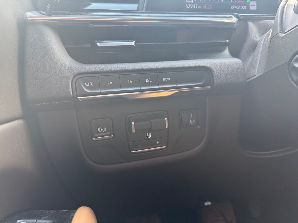 2021 Cadillac Escalade ESV 4WD 4dr Sport - 23007235 - 8