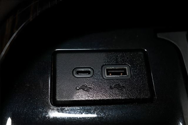 2021 Cadillac Escalade ESV 4WD 4dr Sport - 22980265 - 40