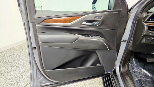2021 Cadillac Escalade ESV 4WD 4dr Sport Platinum w/ Super Cruise & Night Vision - 23081797 - 9