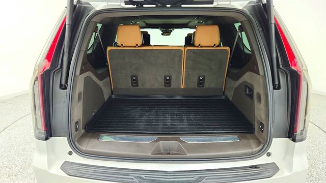 2021 Cadillac Escalade ESV 4WD 4dr Sport w/ Driver Assist Tech Pkg, Full Leather Seats, RES - 22968562 - 29