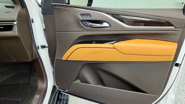 2021 Cadillac Escalade ESV 4WD 4dr Sport w/ Driver Assist Tech Pkg, Full Leather Seats, RES - 22968562 - 35