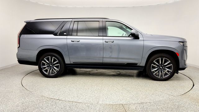 2021 Cadillac Escalade ESV 4WD 4dr Sport w/ Driver Assist Tech Pkg & Power Retractable Step - 23003596 - 3