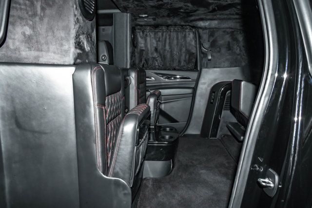 2021 Cadillac Escalade ESV Escalade-ESV-Sport/CEO-Build/40"LCD-FlatScreen/CaptainSeating - 23068320 - 17