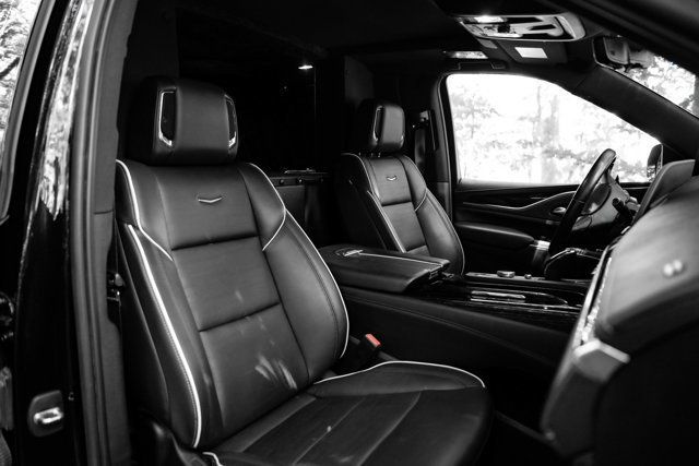 2021 Cadillac Escalade ESV Escalade-ESV-Sport/CEO-Build/40"LCD-FlatScreen/CaptainSeating - 23068320 - 19