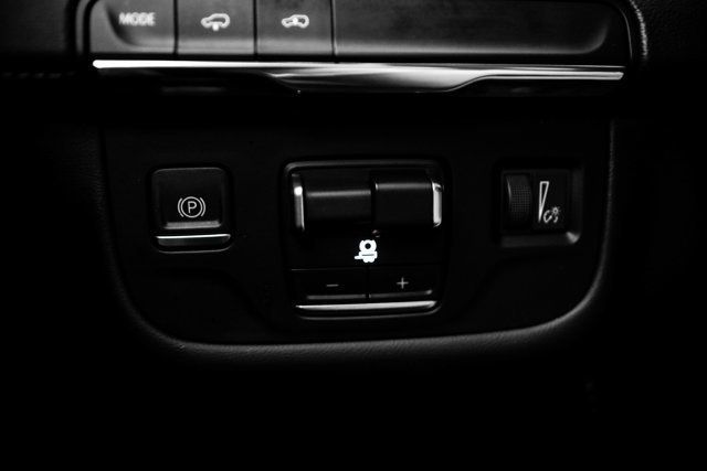 2021 Cadillac Escalade ESV Escalade-ESV-Sport/CEO-Build/40"LCD-FlatScreen/CaptainSeating - 23068320 - 52