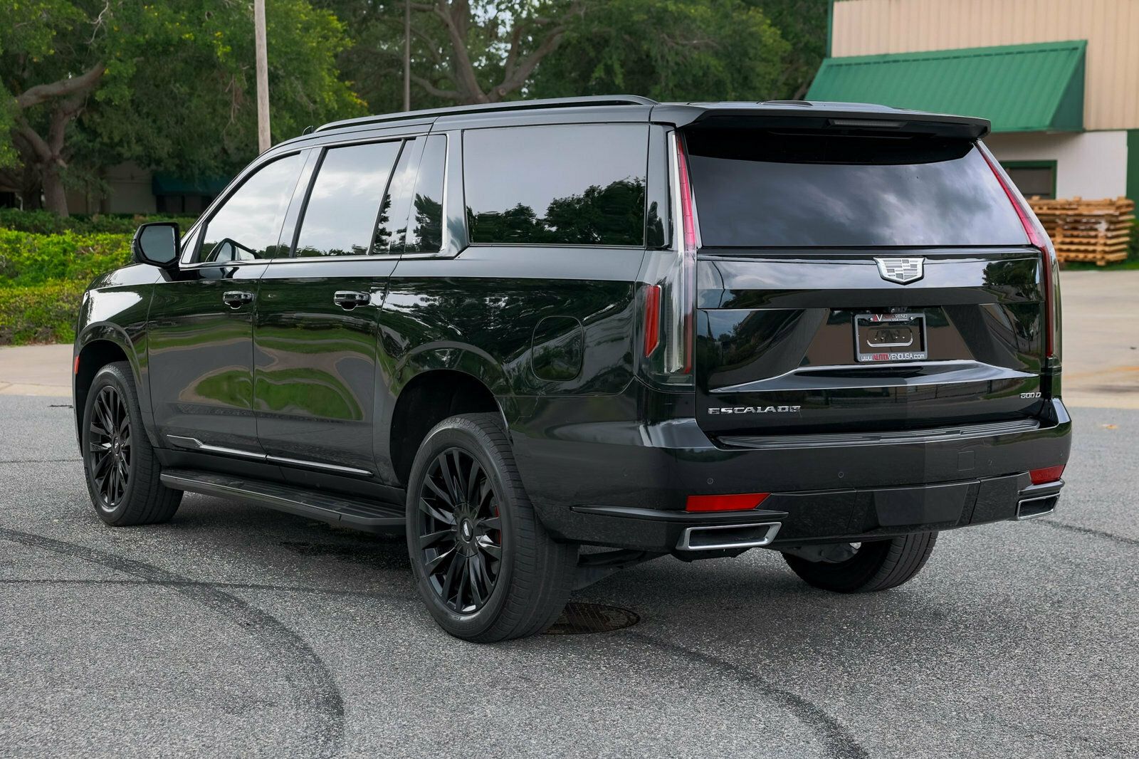 2021 Cadillac Escalade ESV Premium Luxury Sport photo 4