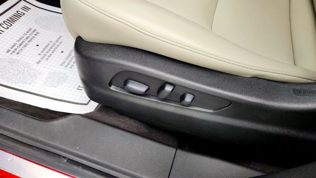 2021 Cadillac XT4 AWD 4dr Luxury w/ Navigation, Bose & Panoramic Sunroof - 23057353 - 11