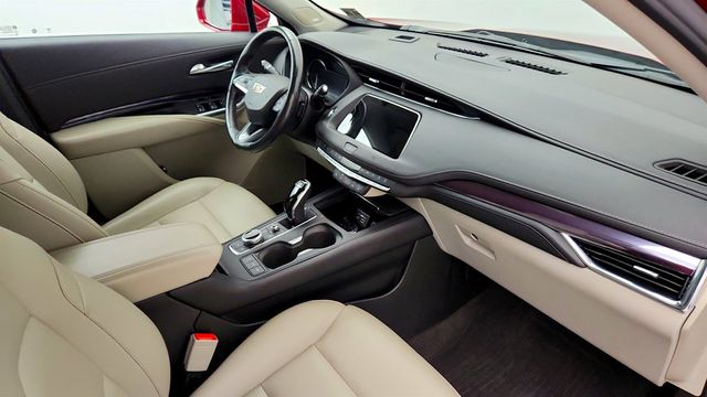 2021 Cadillac XT4 AWD 4dr Luxury w/ Navigation, Bose & Panoramic Sunroof - 23057353 - 25