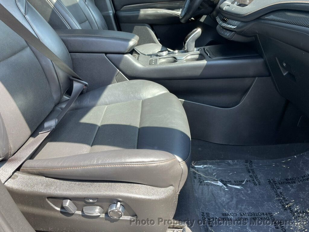 2021 Cadillac XT4 AWD 4dr Sport - 23065641 - 18