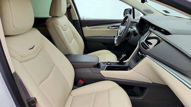 2021 Cadillac XT5 AWD 4dr Premium Luxury w/ Enhanced Visibility & Technology Pkg - 23027643 - 24