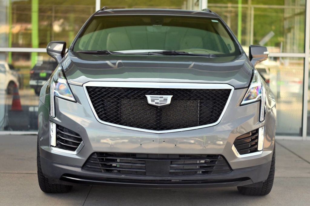 2021 Cadillac XT5 Sport photo 2