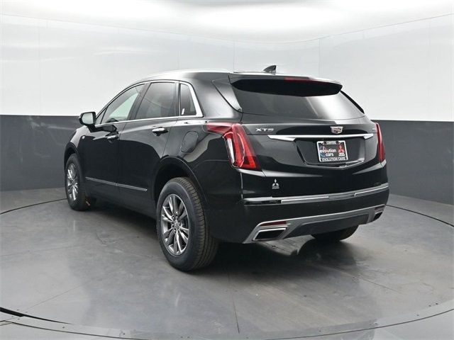 2021 Cadillac XT5 Premium Luxury photo 3