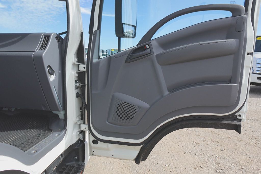 2021 Chevrolet 5500 XD (16ft Box with Lift Gate) - 22988687 - 18