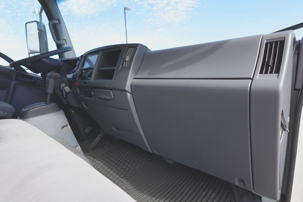 2021 Chevrolet 5500 XD (16ft Box with Lift Gate) - 22988687 - 37