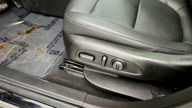 2021 Chevrolet Blazer 4dr 3LT Leather with 20'' Wheels, Pano Sunroof & Upgraded Engine - 22977758 - 10