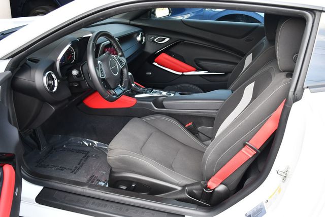 2021 Chevrolet Camaro 2 Door Coupe 1LT W/RS Package & Redline Edition  - 23022626 - 14
