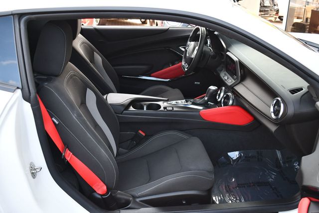 2021 Chevrolet Camaro 2 Door Coupe 1LT W/RS Package & Redline Edition  - 23022626 - 43
