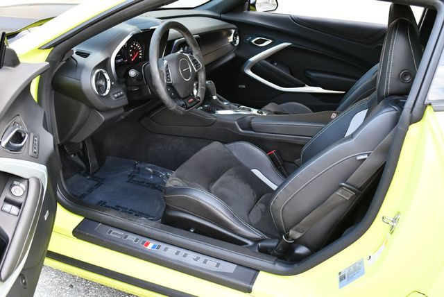 2021 Chevrolet Camaro 2 Door Coupe 2SS W/SS 1 LE Track Performance Package - 23081789 - 42