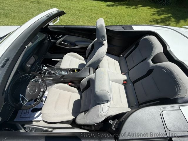 2021 Chevrolet Camaro 2dr Convertible 1LT - 23038886 - 30