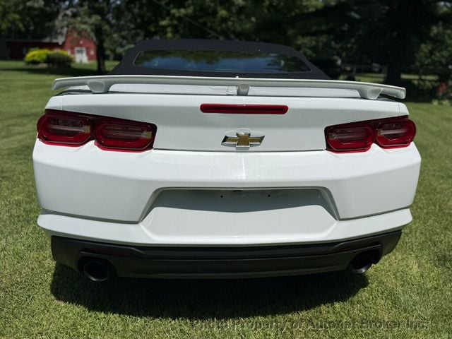 2021 Chevrolet Camaro 2dr Convertible 1LT - 23038886 - 3