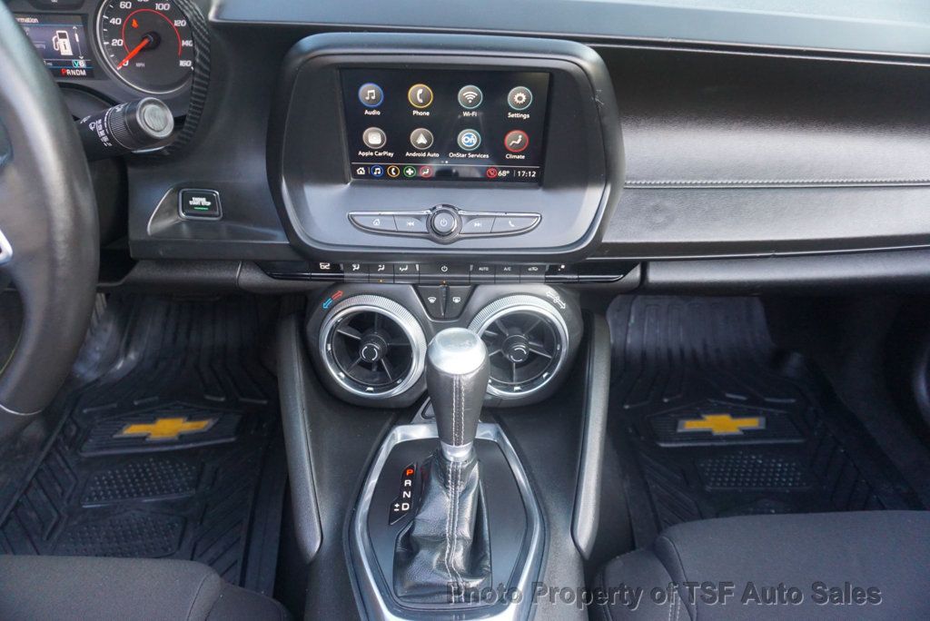 2021 Chevrolet Camaro 2dr Convertible 1LT - 23095031 - 18