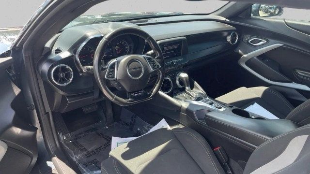 2021 Chevrolet Camaro 2dr Coupe 1LT - 23045371 - 20