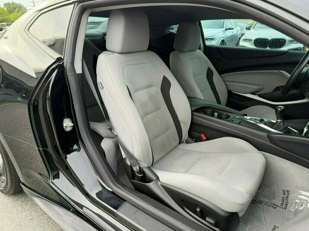 2021 Chevrolet Camaro 2dr Coupe 1LT - 23028509 - 15