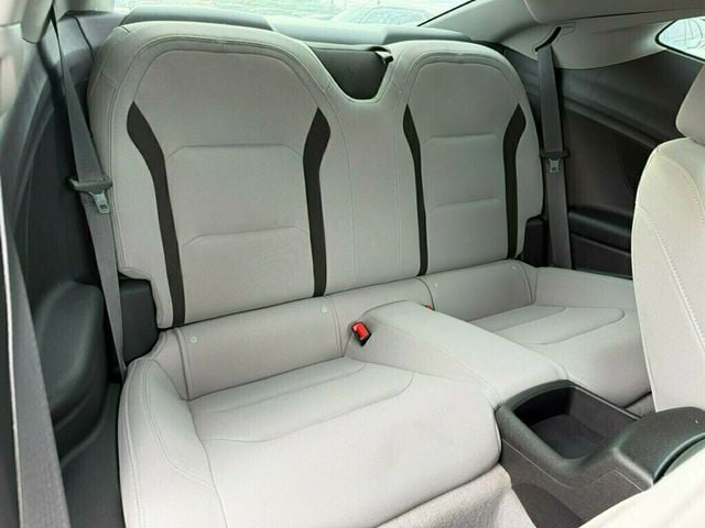 2021 Chevrolet Camaro 2dr Coupe 1LT - 23028509 - 16