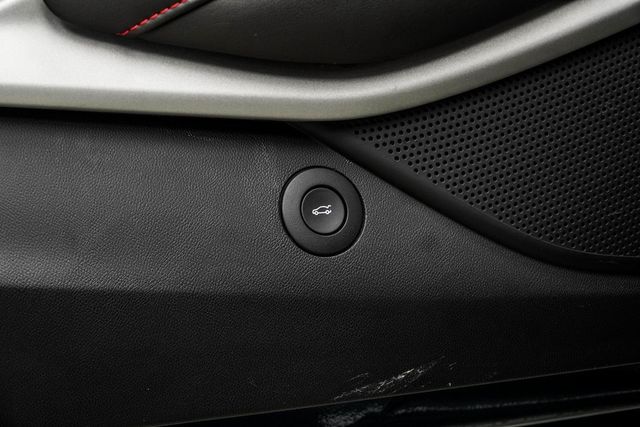 2021 Chevrolet Camaro 2dr Coupe 2LT - 22955978 - 32