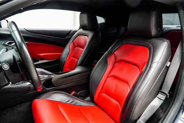 2021 Chevrolet Camaro 2dr Coupe 2LT - 22955978 - 34