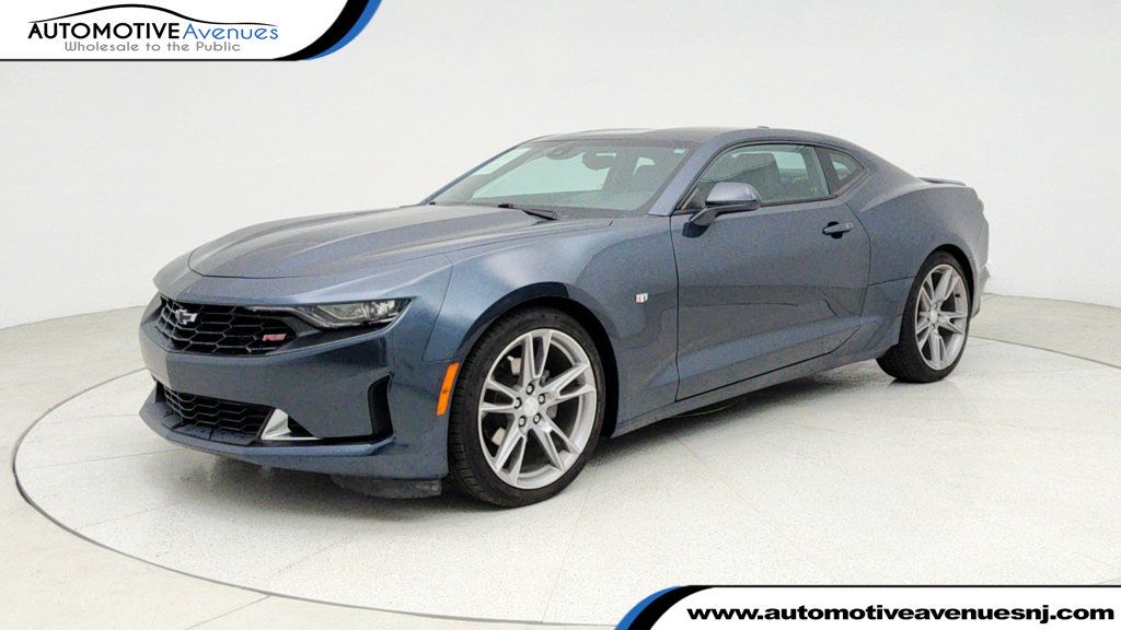 2021 Chevrolet Camaro 2dr Coupe 3LT w/ RS Pkg, Upgraded Engine & Performance Exhaust - 22944674 | Video 1