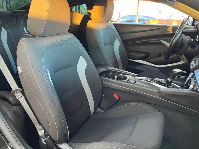 2021 Chevrolet Camaro 2dr Coupe LT1 - 22932965 - 26